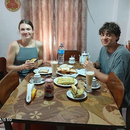 Raja174 Homestay Kandy Ngoại thất bức ảnh